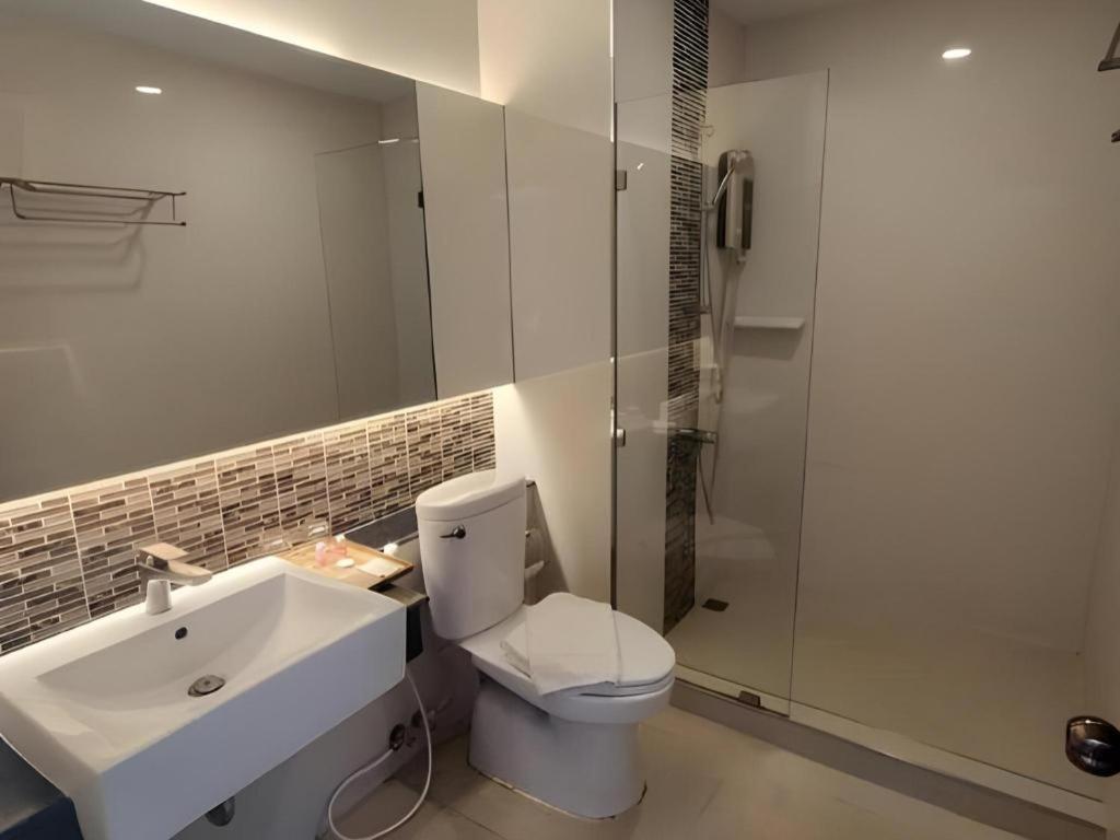 Chaisaeng Villa Singburi Extérieur photo