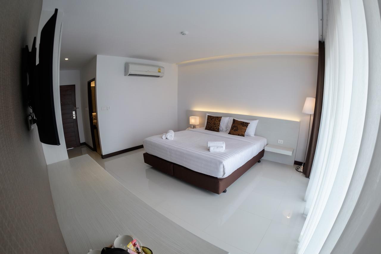Chaisaeng Villa Singburi Extérieur photo