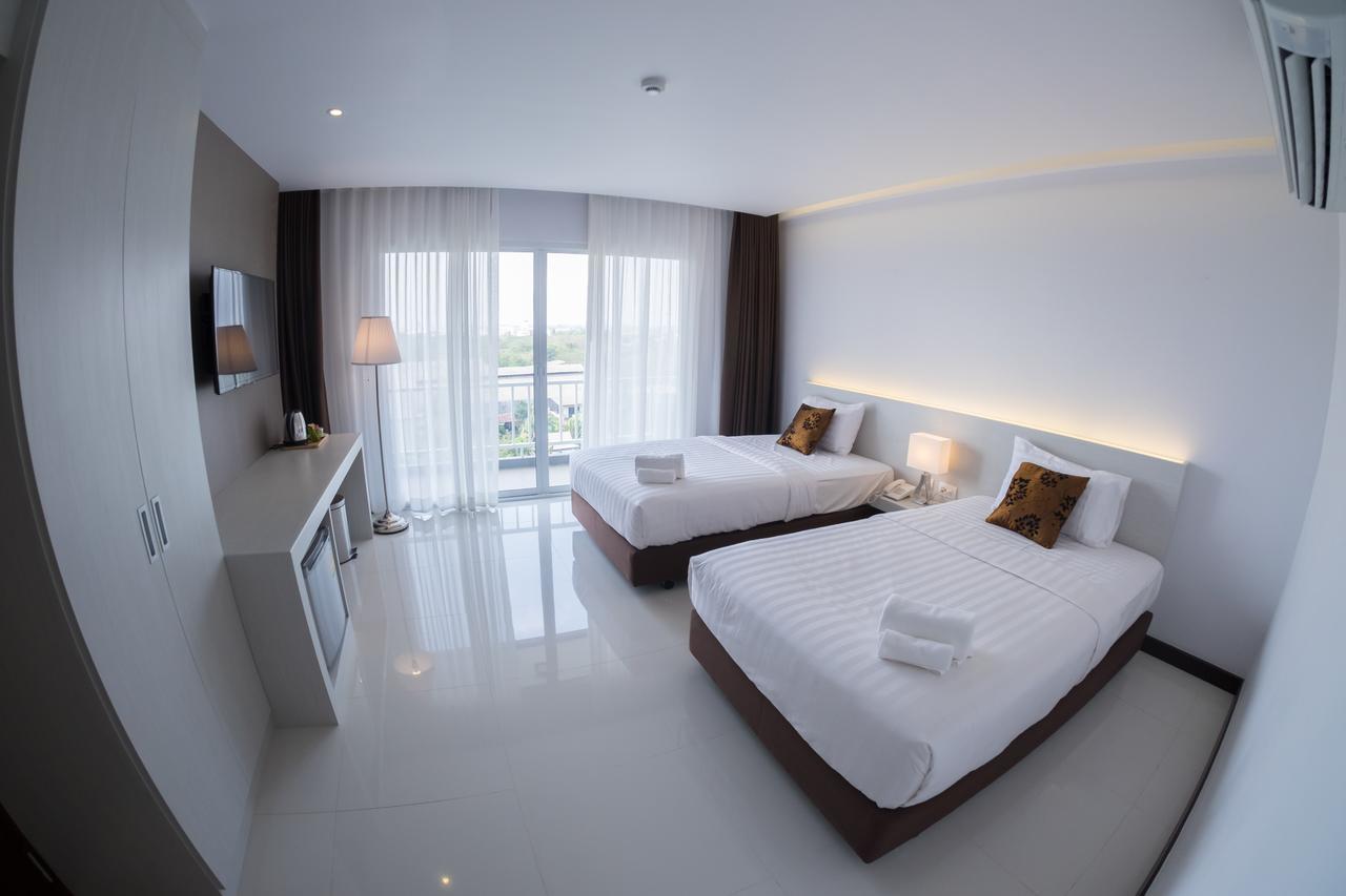 Chaisaeng Villa Singburi Extérieur photo