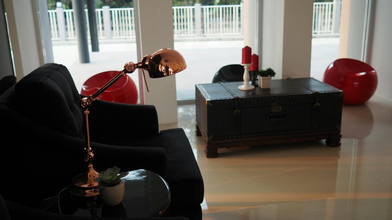 Chaisaeng Villa Singburi Extérieur photo