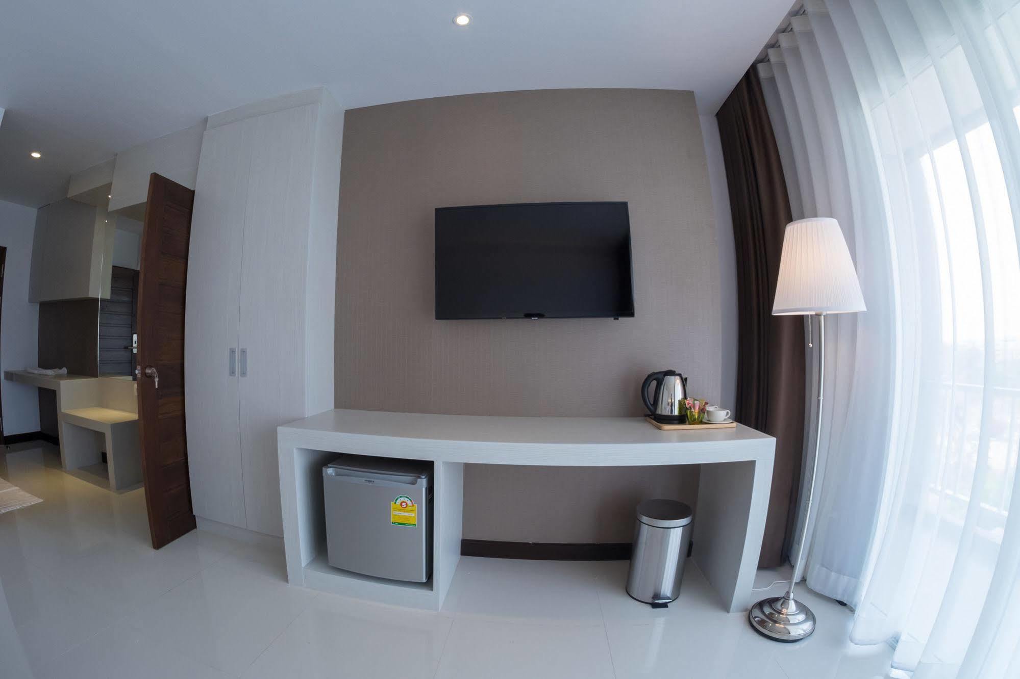 Chaisaeng Villa Singburi Extérieur photo
